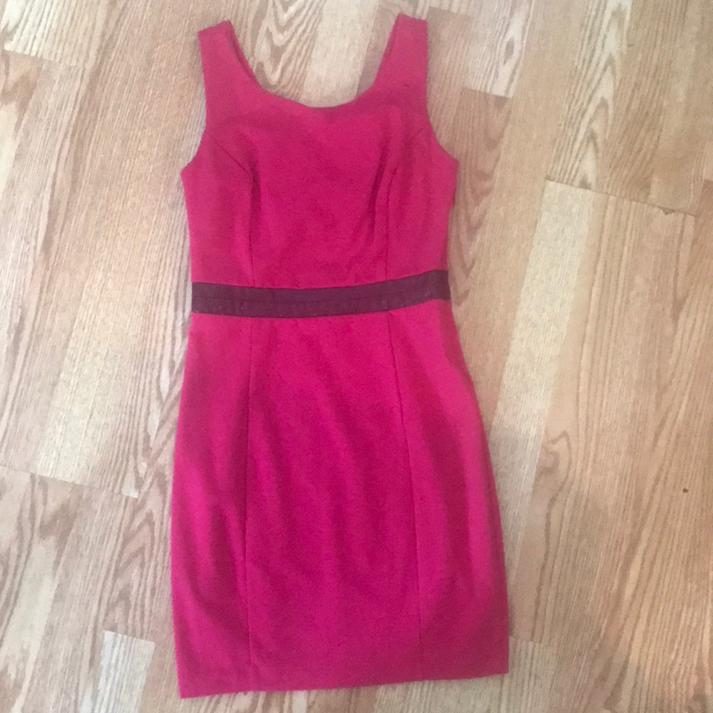 Dress - Picture 5 of 7